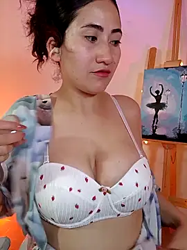 Snapshot of francesca_baker1007 chatting on 10-16-25, 01:06 francesca baker1007 online show from 10-16-25, 01:06