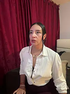 Freyja soh online show from 04-29-26, 09:43