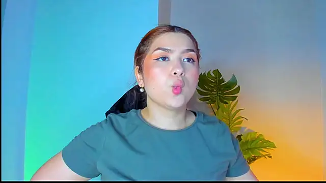 Snapshot of Gretta_Queen chatting on 05-25-26, 06:03 Gretta Queen online show from 05-25-26, 06:03