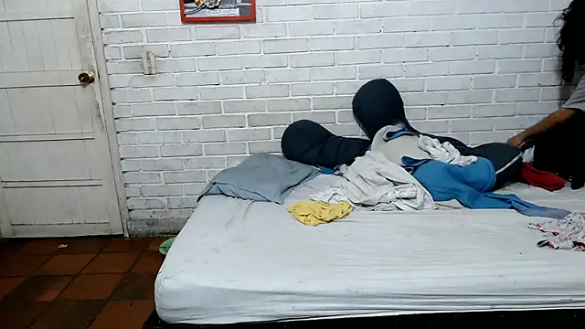 Snapshot of valeriaswang_Lucas chatting on 02-24-26, 02:59 valeriaswang Lucas online show from 02-24-26, 02:59