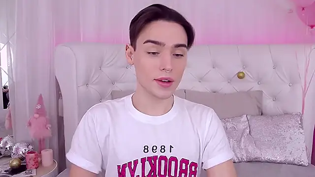 RobbyCharming online show from 12-27-24, 07:46