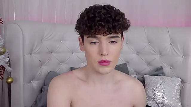 RobbyCharming online show from 01-11-26, 04:06