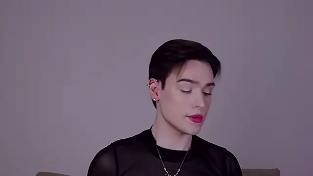 RobbyCharming online show from 06-19-26, 07:12