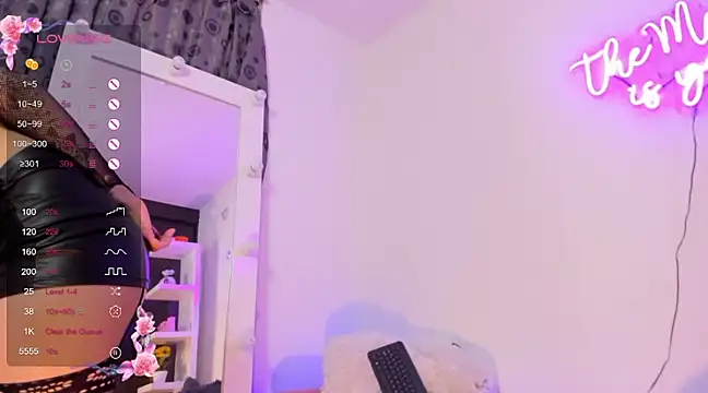 Snapshot of dana_montana_ chatting on 12-27-24, 09:50 dana montana online show from 12-27-24, 09:50