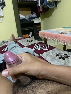 Snapshot of 1FunBoy chatting on 11-01-25, 08:55 1FunBoy online show from 11-01-25, 08:55