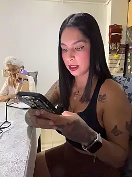 charlotte stevenss  online show from 04-30-26, 02:34