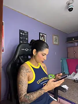 charlotte stevenss  online show from 06-12-26, 02:27