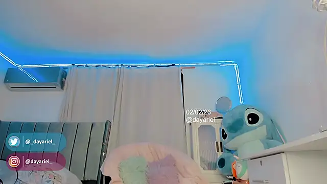 Snapshot of Yellowranger1 chatting on 02-03-26, 03:04 Yellowranger1 online show from 02-03-26, 03:04