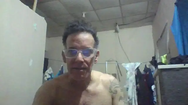 Snapshot of CaptainFox chatting on 06-26-26, 11:53 CaptainFox online show from 06-26-26, 11:53