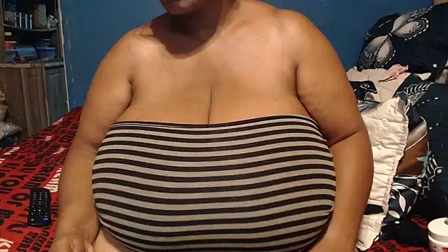 CUTEFIRMMELONSS online show from 02-28-26, 07:37