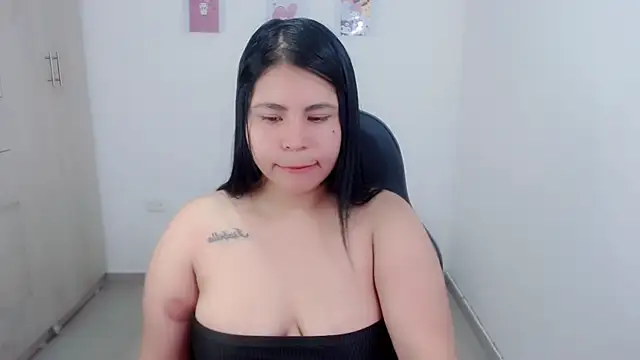 Snapshot of Youlittlepervertt_ chatting on 12-14-24, 05:03 Youlittlepervertt online show from 12-14-24, 05:03