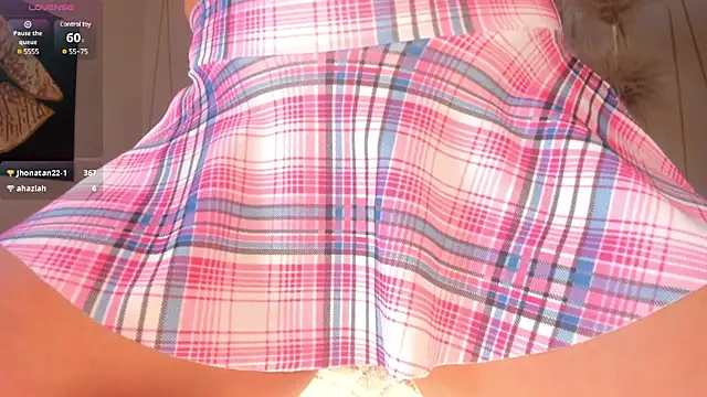 Snapshot of MariamRivera_ chatting on 01-30-25, 06:46 MariamRivera online show from 01-30-25, 06:46