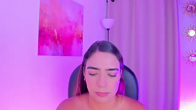 Snapshot of MariamRivera_ chatting on 03-02-26, 12:57 MariamRivera online show from 03-02-26, 12:57