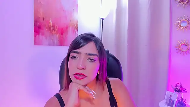 Snapshot of MariamRivera_ chatting on 03-11-26, 12:05 MariamRivera online show from 03-11-26, 12:05