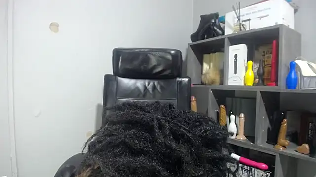 Shaniko89 online show from 11-15-25, 12:56