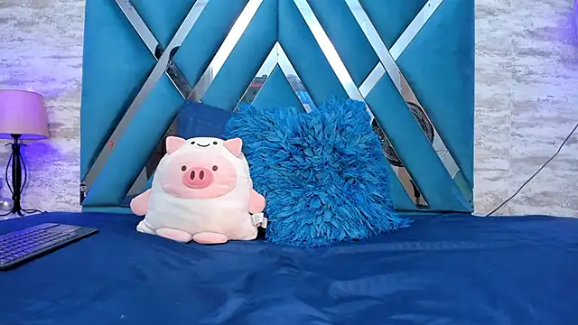 Snapshot of lara_murphy chatting on 01-21-25, 07:06 lara murphy online show from 01-21-25, 07:06