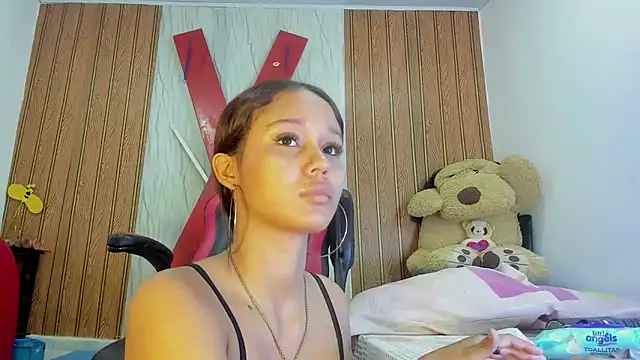 Snapshot of MarianaManzur chatting on 02-24-26, 02:59 MarianaManzur online show from 02-24-26, 02:59