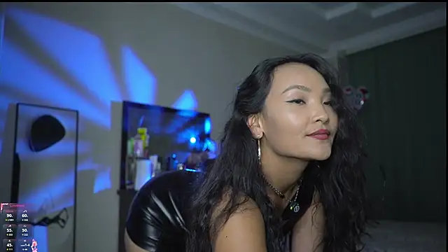 Snapshot of merca_8 chatting on 11-26-25, 11:44 merca 8 online show from 11-26-25, 11:44