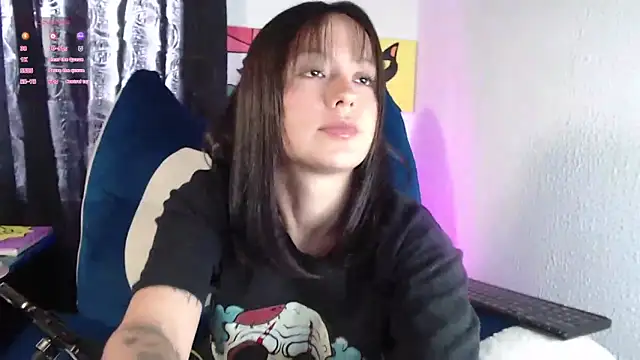 Snapshot of it_l chatting on 04-10-26, 03:17 it l online show from 04-10-26, 03:17