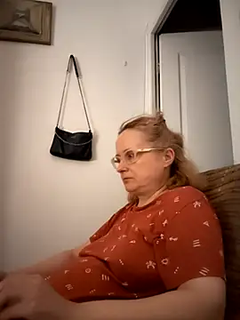 Snapshot of She-devilx chatting on 06-26-26, 12:15 She-devilx online show from 06-26-26, 12:15