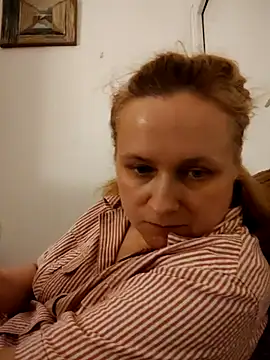 Snapshot of She-devilx chatting on 07-04-26, 11:44 She-devilx online show from 07-04-26, 11:44