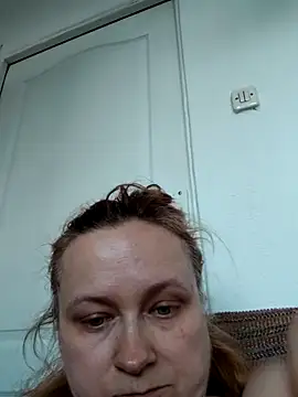 Snapshot of She-devilx chatting on 07-11-26, 05:48 She-devilx online show from 07-11-26, 05:48
