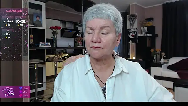 roxana brooks online show from 11-06-25, 01:12