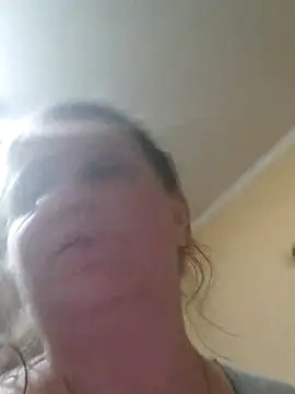 Snapshot of CumCpl chatting on 02-15-25, 02:15 CumCpl online show from 02-15-25, 02:15