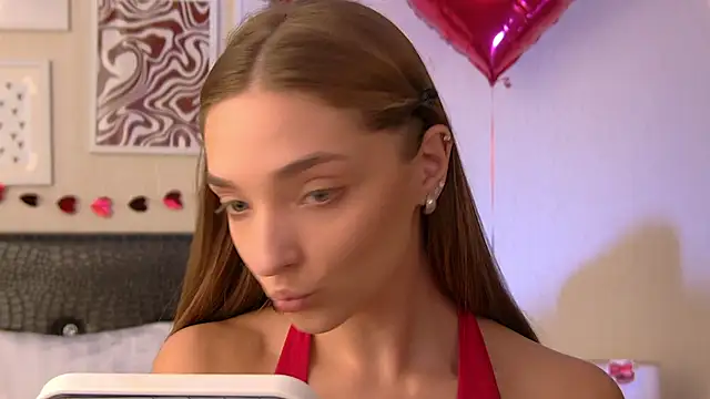 VirginieCruz online show from 02-20-26, 07:43