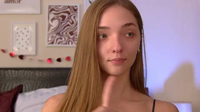 VirginieCruz online show from 03-16-26, 05:44