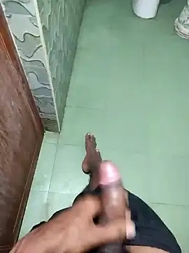 Snapshot of yo19boy chatting on 02-13-25, 09:20 yo19boy online show from 02-13-25, 09:20