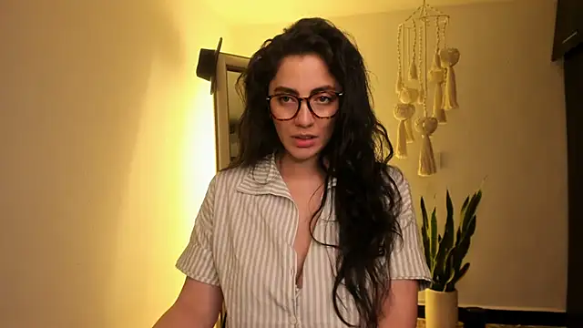 Snapshot of Mala_Bad chatting on 02-24-25, 05:31 Mala Bad online show from 02-24-25, 05:31