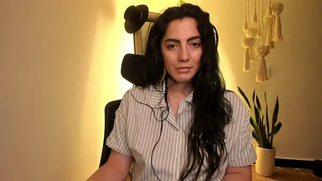 Snapshot of Mala_Bad chatting on 03-17-25, 12:46 Mala Bad online show from 03-17-25, 12:46