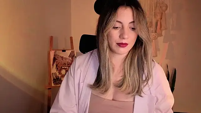 Snapshot of Mala_Bad chatting on 10-12-25, 03:44 Mala Bad online show from 10-12-25, 03:44