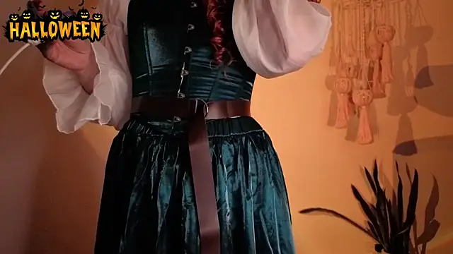 Snapshot of Mala_Bad chatting on 10-31-25, 02:51 Mala Bad online show from 10-31-25, 02:51