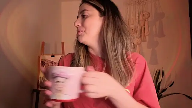 Snapshot of Mala_Bad chatting on 11-19-25, 05:02 Mala Bad online show from 11-19-25, 05:02