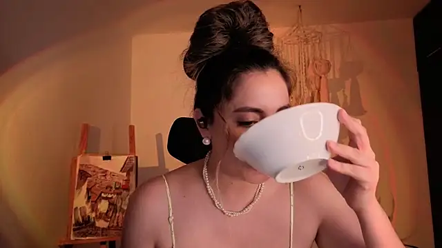 Snapshot of Mala_Bad chatting on 11-24-25, 03:45 Mala Bad online show from 11-24-25, 03:45