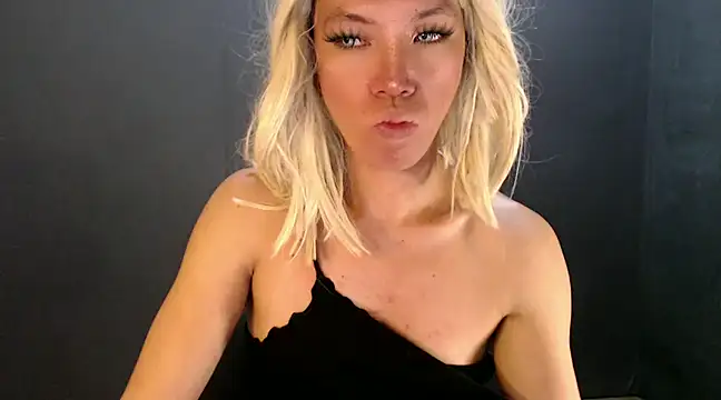 Rhianna wilson online show from 01-19-25, 11:10