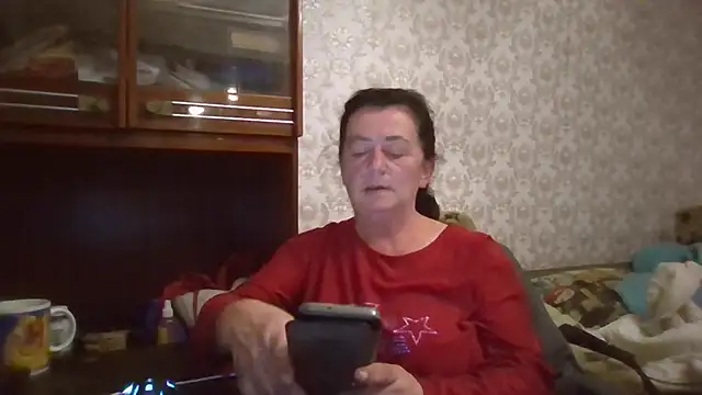 GypsiQueen2 online show from 10-07-25, 06:05