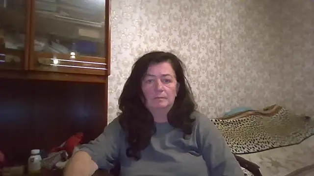 GypsiQueen2 online show from 10-21-25, 04:41