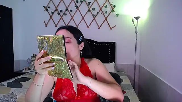 Snapshot of naughty_girl_4u chatting on 11-05-25, 07:36 naughty girl 4u online show from 11-05-25, 07:36