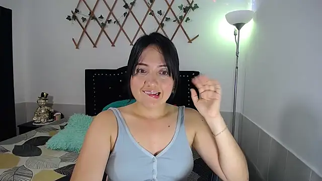 Snapshot of naughty_girl_4u chatting on 02-21-26, 09:27 naughty girl 4u online show from 02-21-26, 09:27