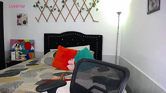 naughty girl 4u online show from 07-09-26, 07:29