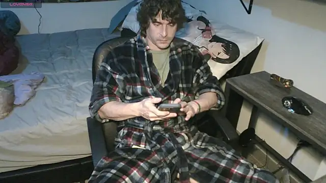 Snapshot of XxBobbyDigitalxX chatting on 01-17-25, 02:18 XxBobbyDigitalxX online show from 01-17-25, 02:18