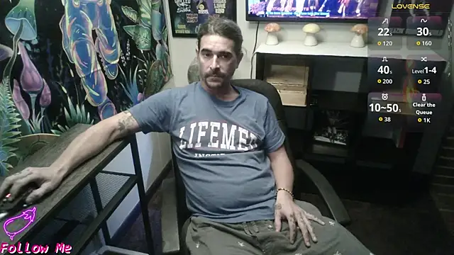 Snapshot of XxBobbyDigitalxX chatting on 06-01-26, 11:28 XxBobbyDigitalxX online show from 06-01-26, 11:28