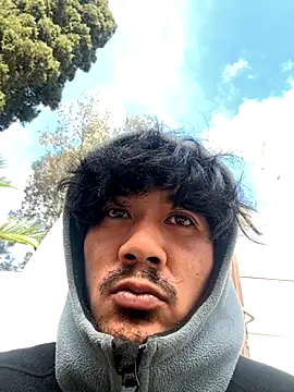 juniiorre online show from 11-19-25, 11:10