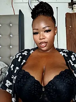 Snapshot of Aaaliyah445 chatting on 01-11-26, 07:35 Aaaliyah445 online show from 01-11-26, 07:35