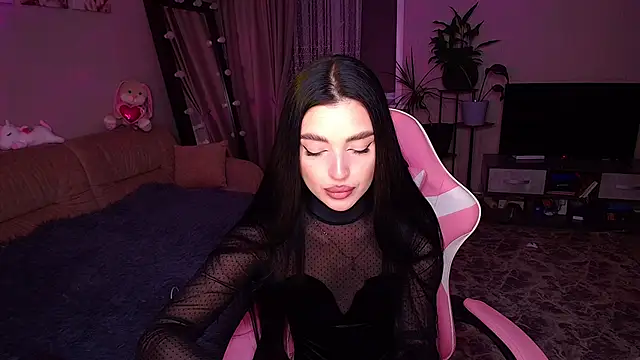   Malika   online show from 10-17-25, 12:52