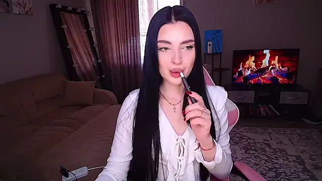   Malika   online show from 04-30-26, 09:37