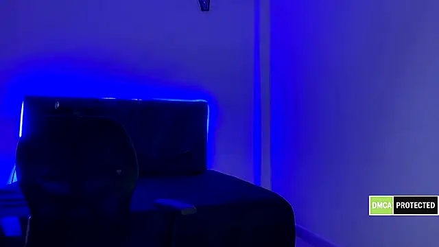 Hottie ishuu online show from 11-22-25, 06:18